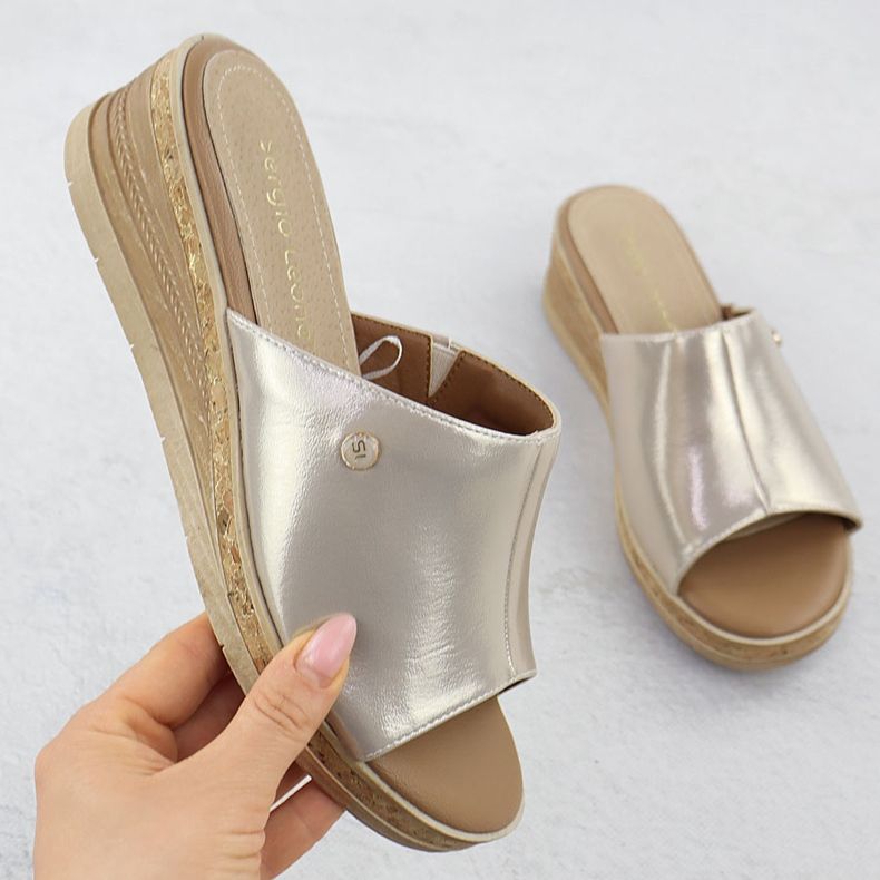 Kvinnors flip flops på Golden Wedge Sergio Leone KL-191 gyllene 1
