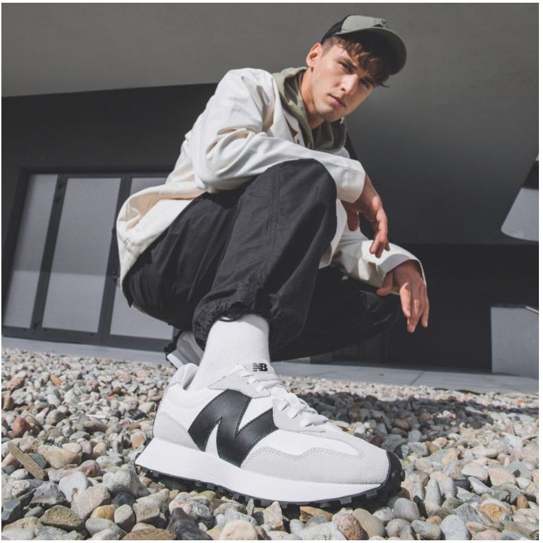 New Balance Nya balansskor 327 MS327CWB beige 1