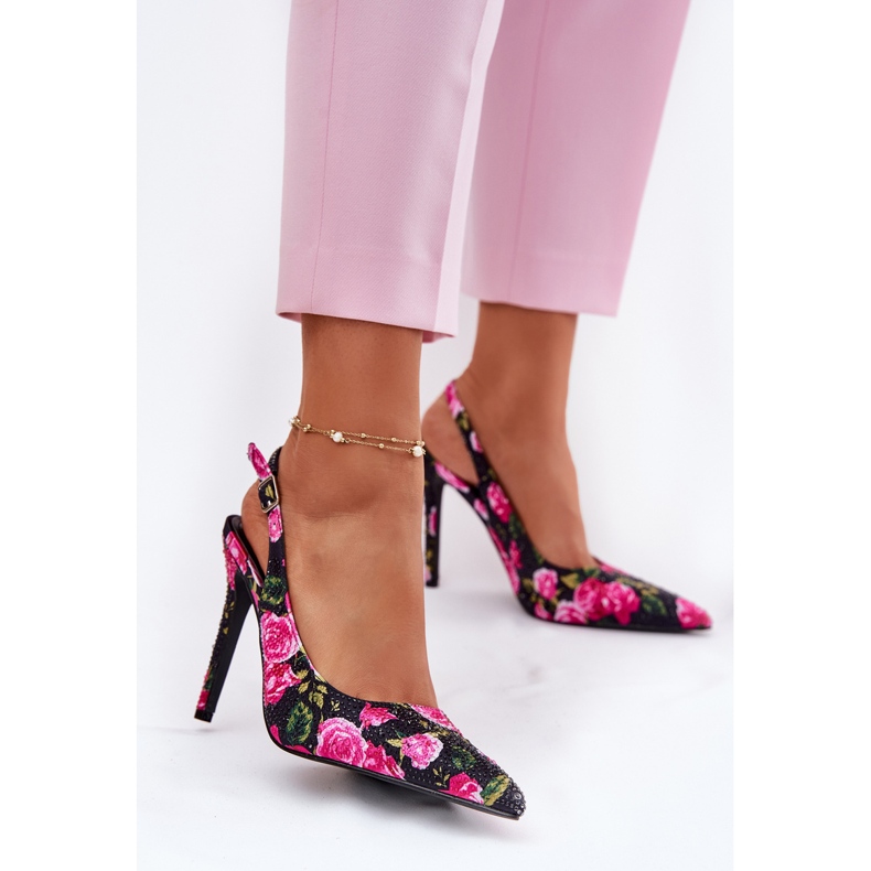 Inna Dekorerade sandaler på en hög häl i svarta rosor 2