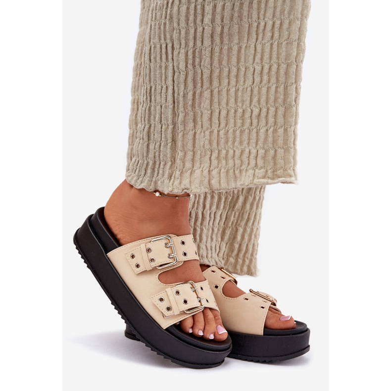 Inna Kvinnors flip flops med spännen på plattformen beige 1