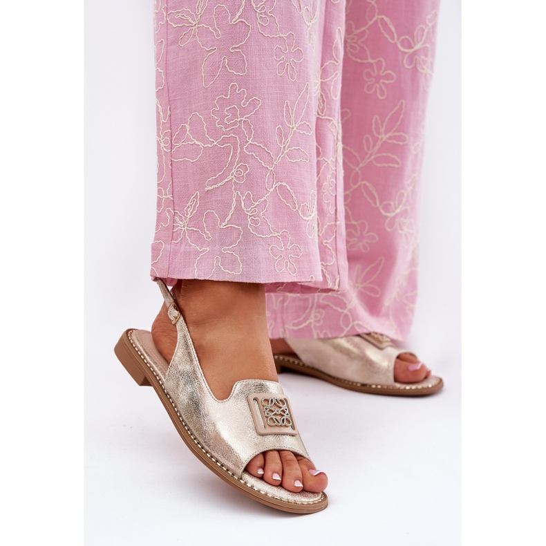 S.Barski Eleganta kvinnors platta sandaler med en prydnad av S. Barski KV51-082 guld gyllene 2