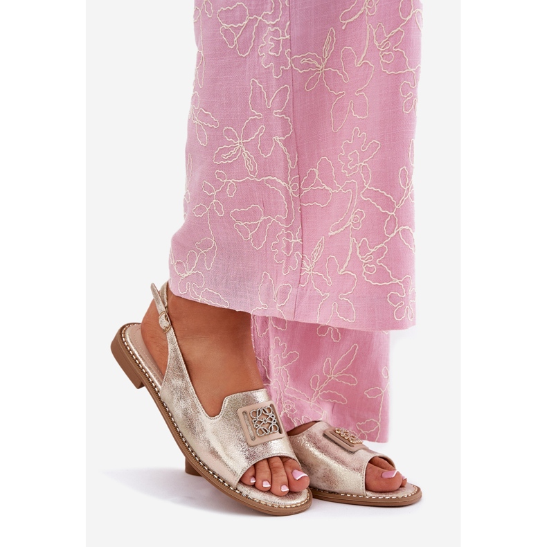 S.Barski Eleganta kvinnors platta sandaler med en prydnad av S. Barski KV51-082 guld gyllene 1