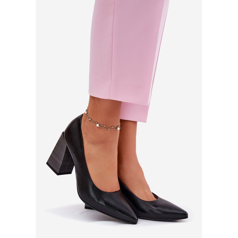 EVento Läderpumpar på högklackat svart 1