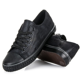 L&H Svarta sneakers 2