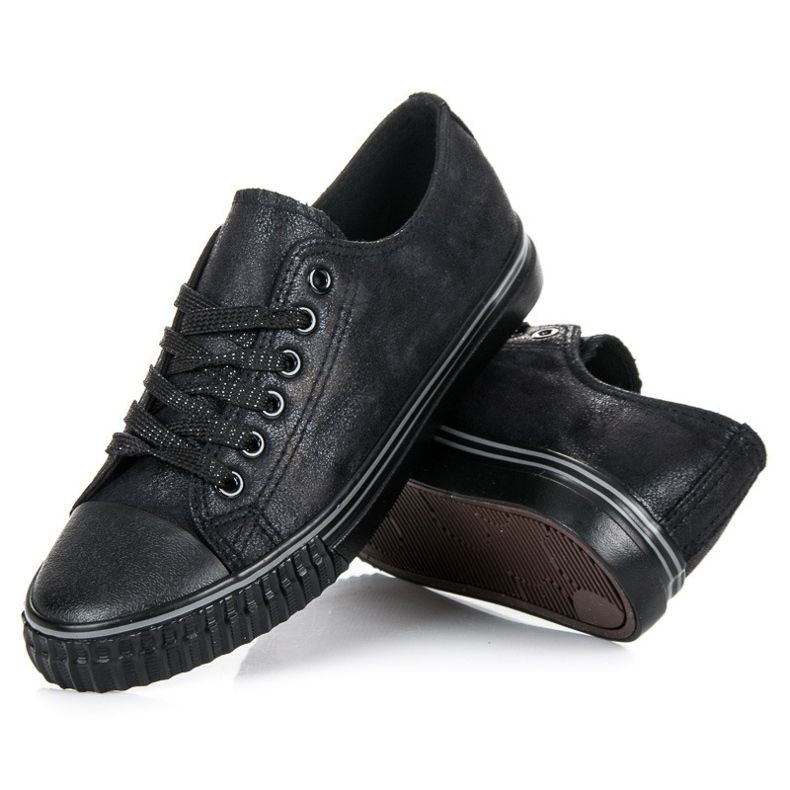 L&H Svarta sneakers 2