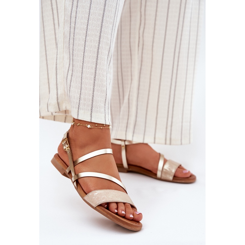 Maciejka plattklackade kvinnors lädersandaler 06966-25 PLN gyllene 2