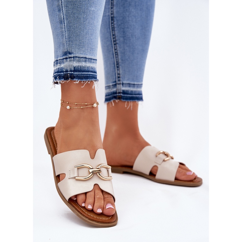 EVento Kvinnors platt flip flops med dekorativ detalj beige 2