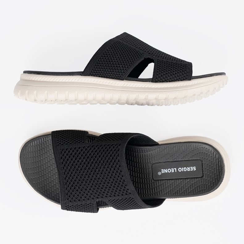 Kvinnors svarta tofflor på Sergio Leone -plattformen 2