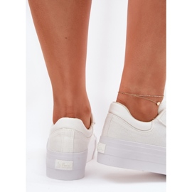 Kvinnors sneakers på plattformen Lee Cooper LCW-25-31-3450L White vit 10