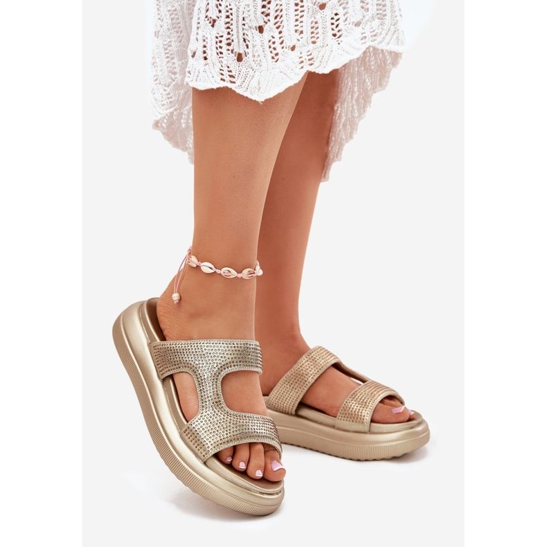 Inna Dekorerade kvinnors flip flops på guldplattformen gyllene 1