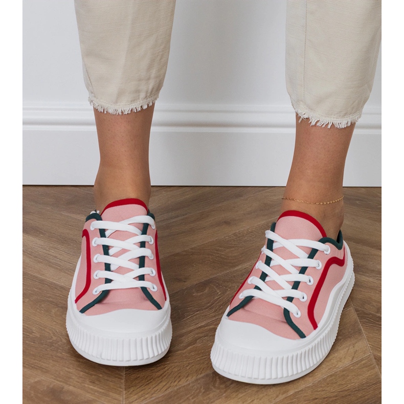 Rosa kvinnors sneakers på plattformen 1