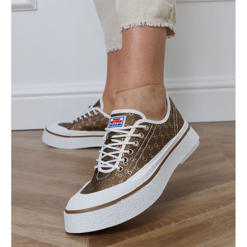 Bruna kvinnors sneakers på plattformen 2