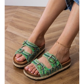 Gröna etniska flip flops med klämmor på ränder 4
