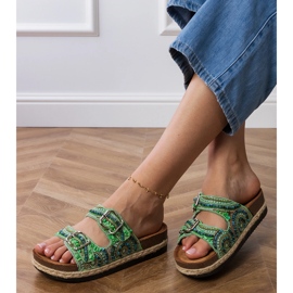 Gröna etniska flip flops med klämmor på ränder 5