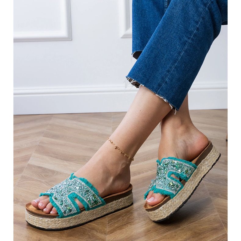 Gröna espadrilles med zirkoner och stenar 2