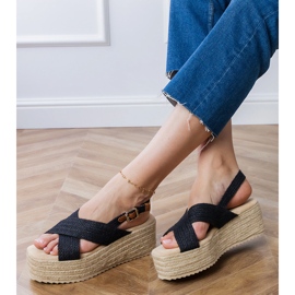 Svarta espadrilles sandaler på plattformen med ränder 1