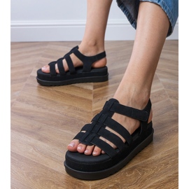 Svarta gladiatorsandaler på plattformen 2