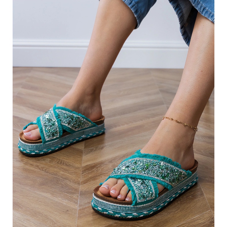 Gröna flip flops med ränder 1