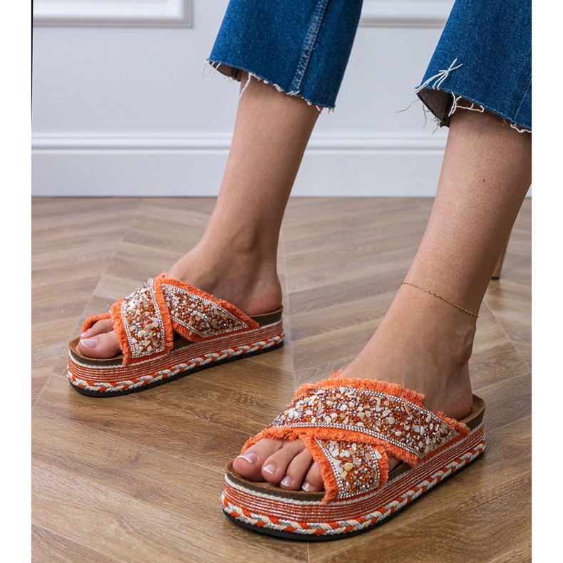 Orange flip flops med ränder 1
