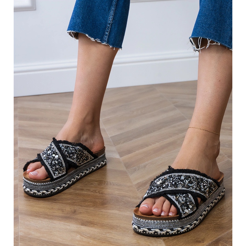 Svarta flip flops med ränder 1