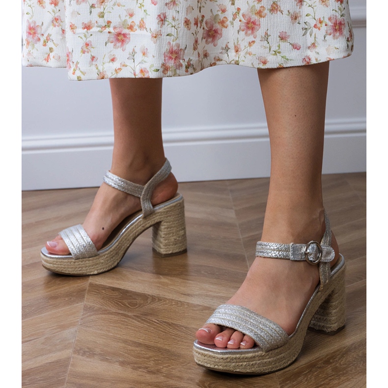 Silver Espadrilles sandaler på posten 1