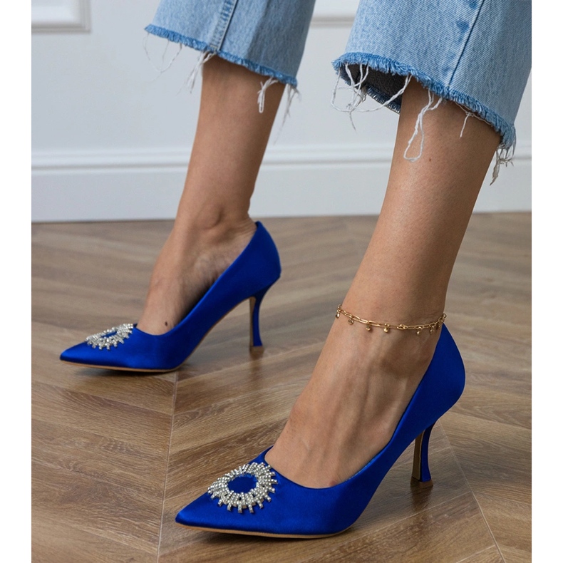 Blå satinpumpar med zirkoner 1