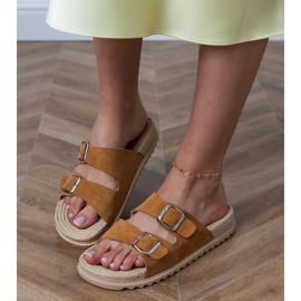 Brun platt flip flops med ränder klämmor 6