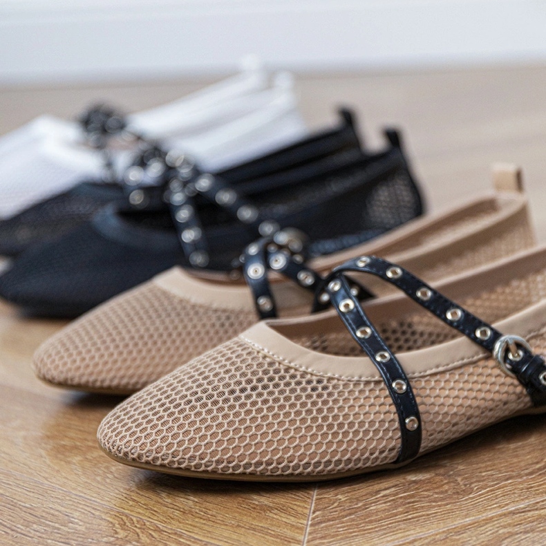 Brown Mesh Ballerinas med ett dekorativt spänne brun 1