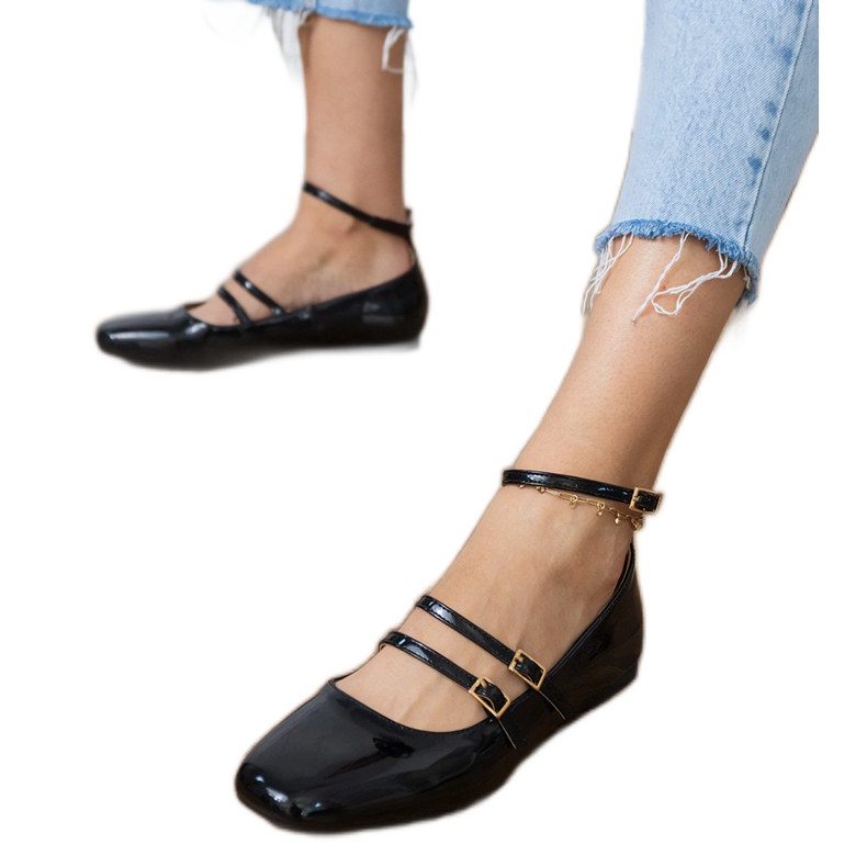 Svarta ballerinor lackerade med spännen 2