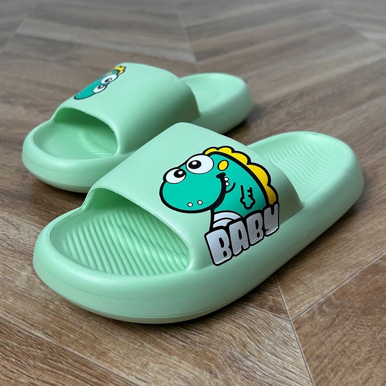 Gröna barns flip flops med tryck 2