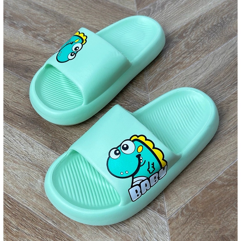 Gröna barns flip flops med tryck 1