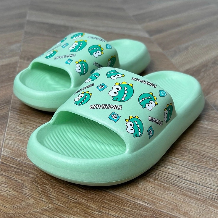 Gröna barns flip flops med tryck 1