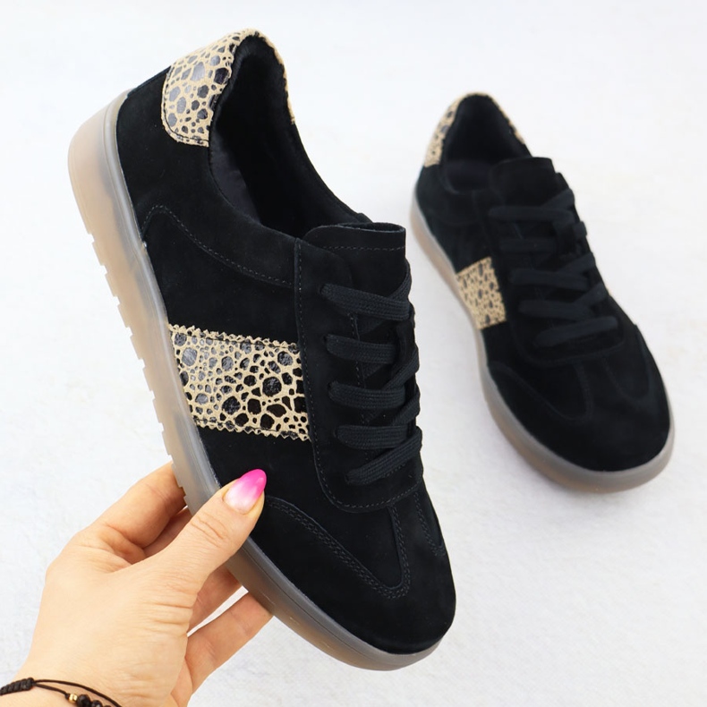 Kvinnors lädersporter med leopardtryck. Filippo DP6770 svart 1