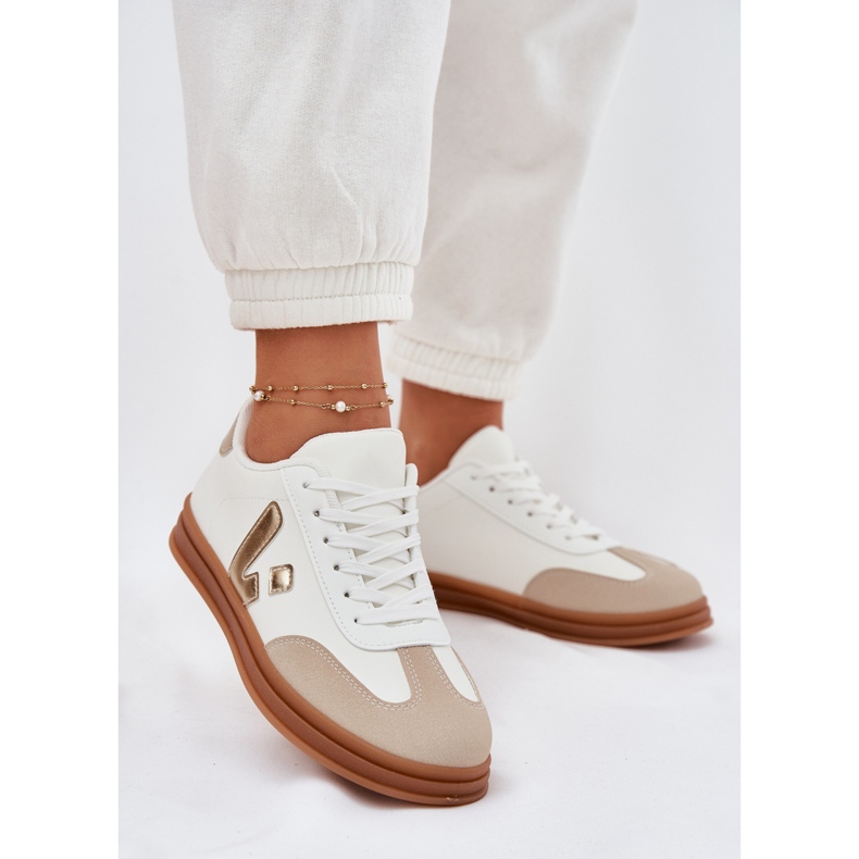 Vita läder sneakers 2