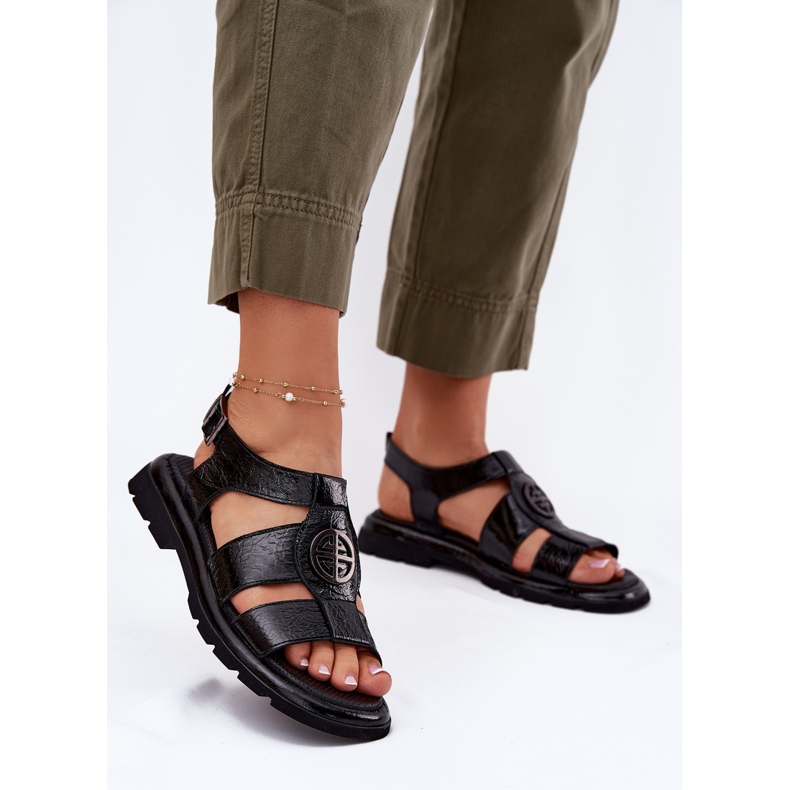 Kvinnors lädersandaler lackerade med dekorativ detalj Artiker 56C0691 svart 2