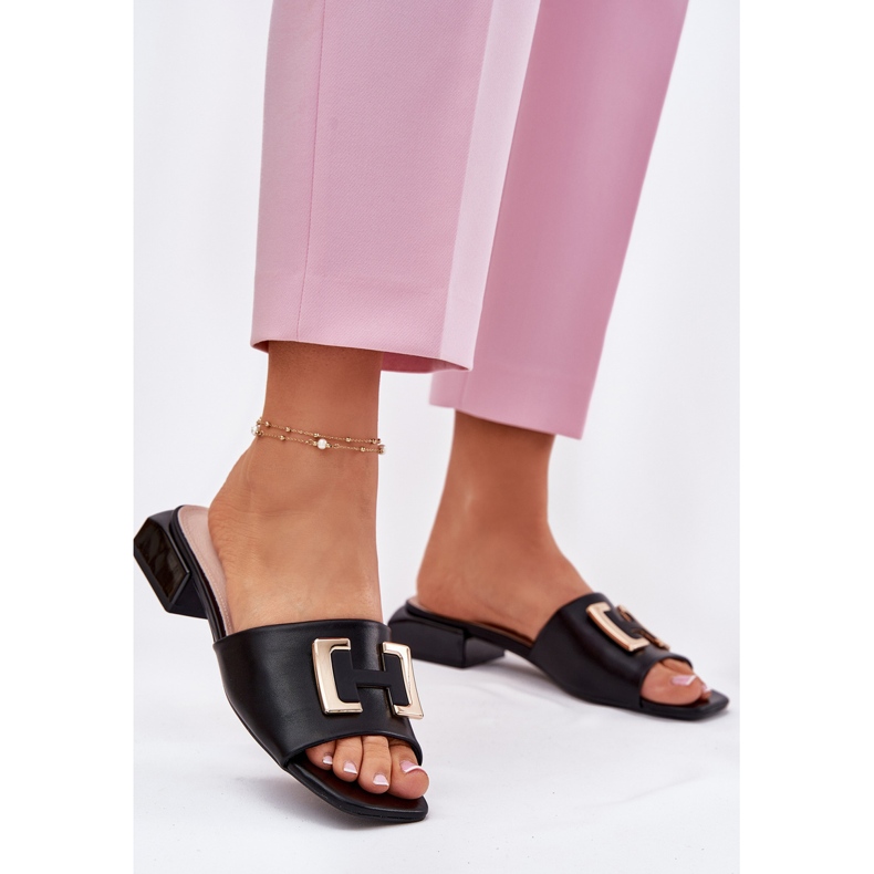 Vinceza Eleganta kvinnliga tofflor på ett kvarter med en gyllene detalj av Vincez 62229 svart 2