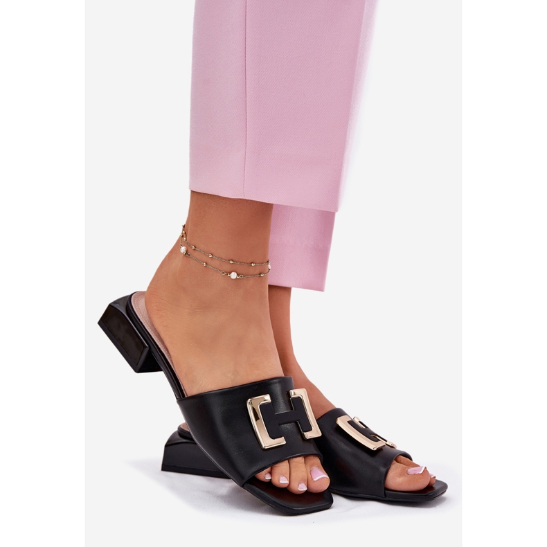 Vinceza Eleganta kvinnliga tofflor på ett kvarter med en gyllene detalj av Vincez 62229 svart 1