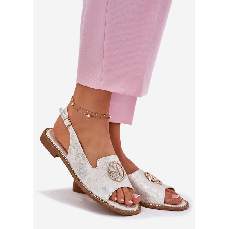 S.Barski Flat-klackade kvinnosandaler med en prydnad av S. Barski KV51-002 Silver silver- 1