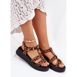 Kvinnors sandaler på plattformen med en gyllene detalj leopard brun 6