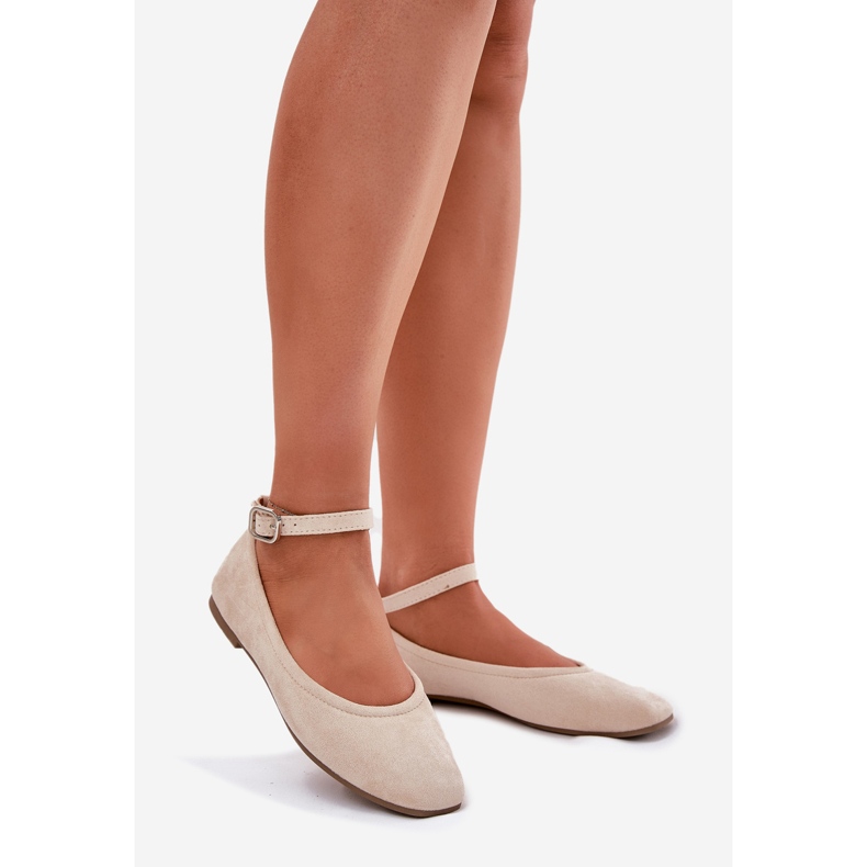 Eco Suede Ballerinas med ett bälte och en beige klämmor 1