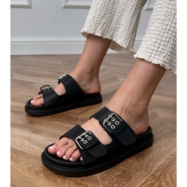 Svarta flip flops med klämmor på ränder 1