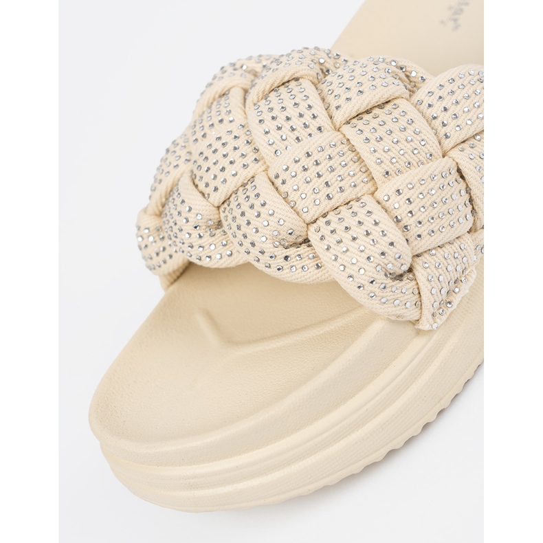 Seastar Ljus beige flip flops med kristaller 1