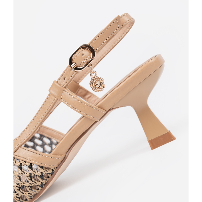 Goodin Låghelade öppningspumpar beige 1