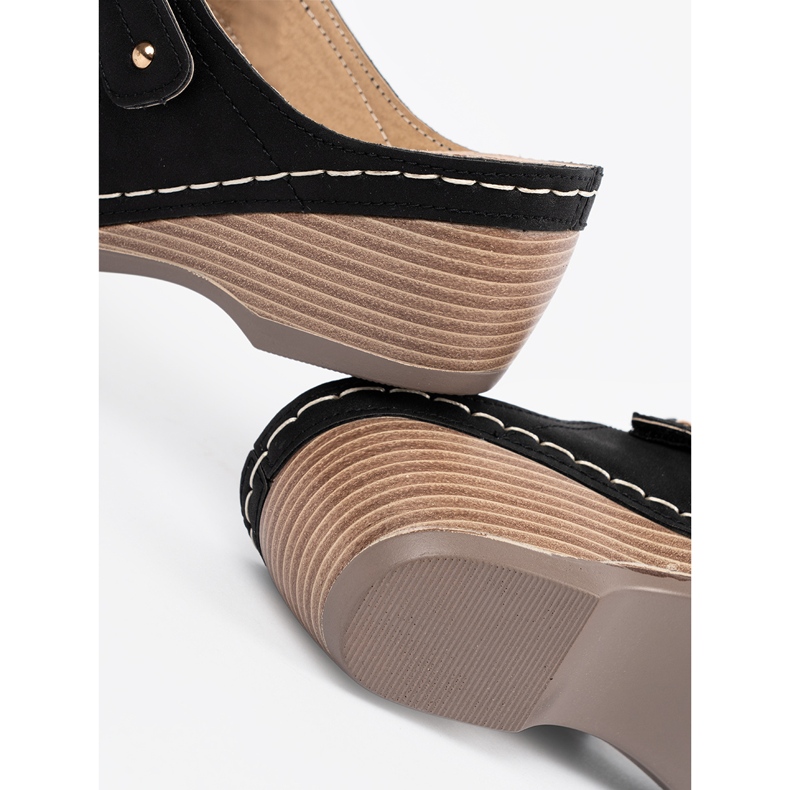 Svarta wedge tofflor 1