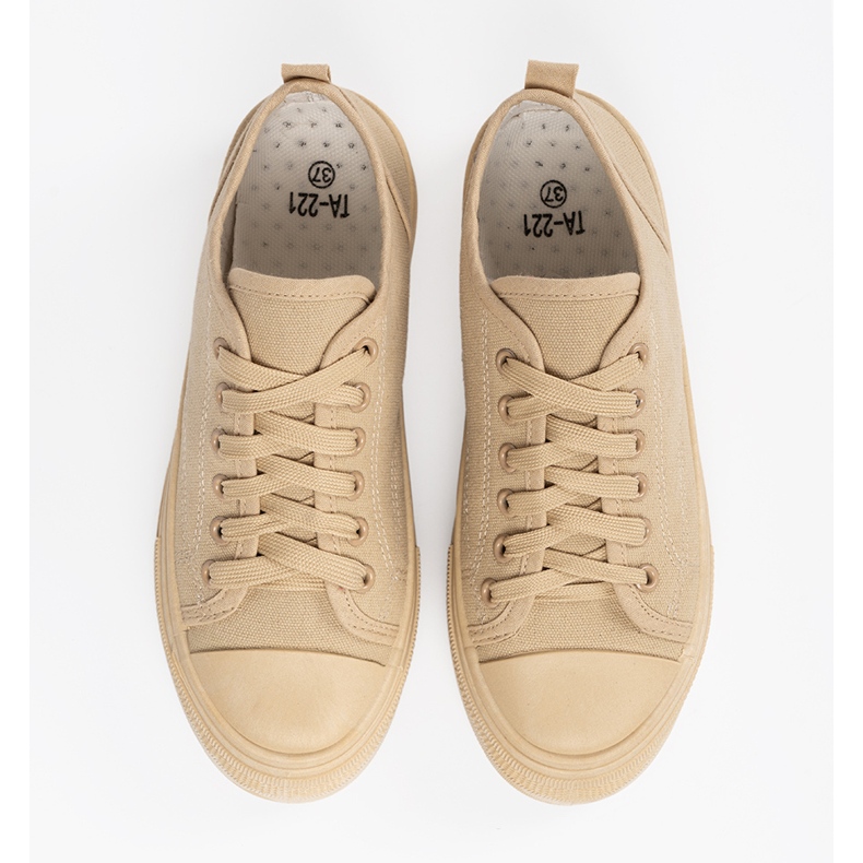 Beige låga kvinnors sneakers 1