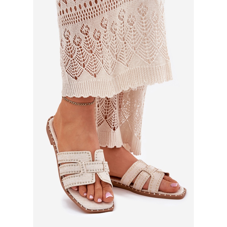 Dekorerad platt flall flip flops beige 1