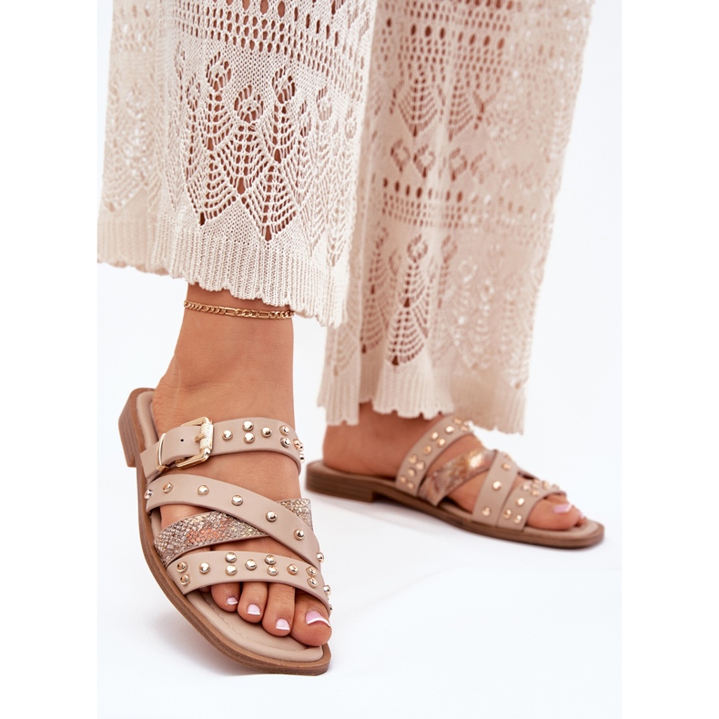 Dekorerade kvinnors platthöjda kvinnors flip flops med ränder och en beige klämma 2