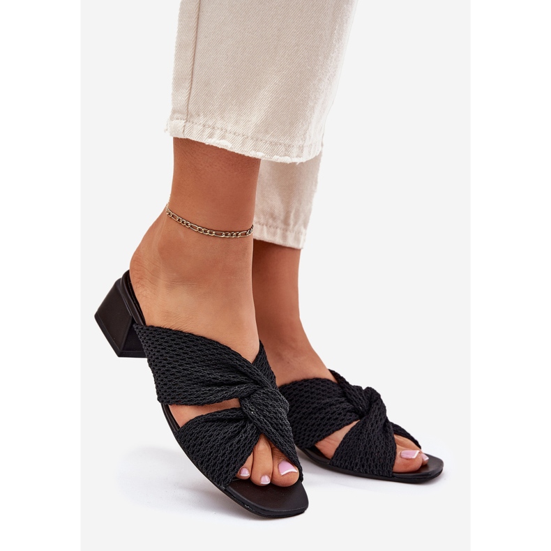 Kvinnors flip flops på Maciejka Block 06955-01 svart 1