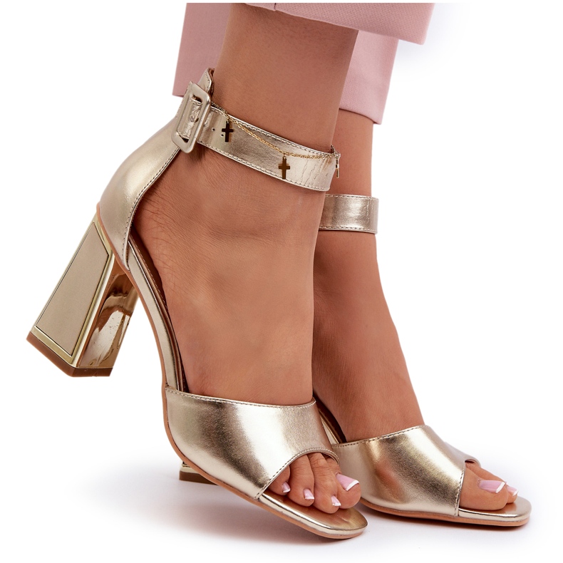 Evento Eleganta damsandaler med högklackade guld gyllene 4