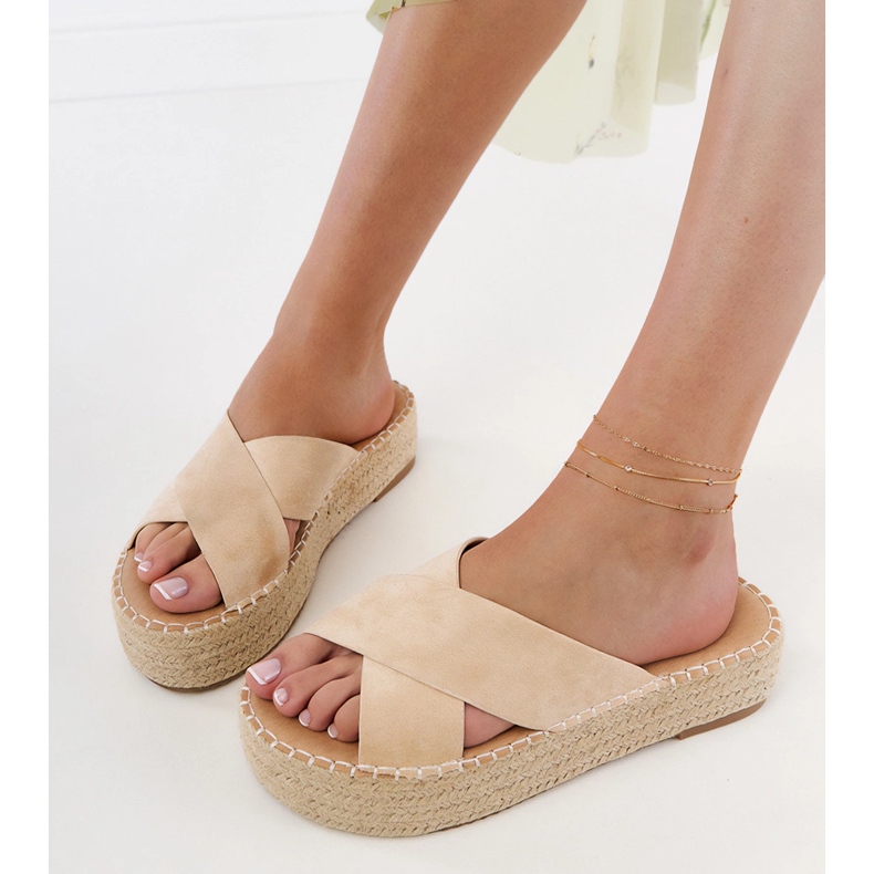 Beige Espadrilles med ränder på plattformen 2